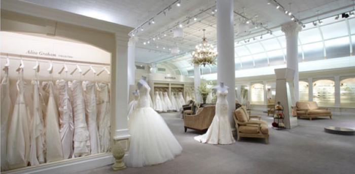 Thiết kế nội thất showroom áo cưới đẹp nhẹ nhàng mà cực chất